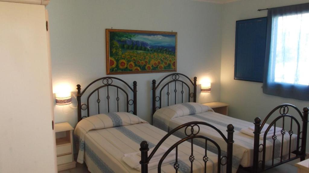 Hotel Baia Cea Bari Sardo Rum bild