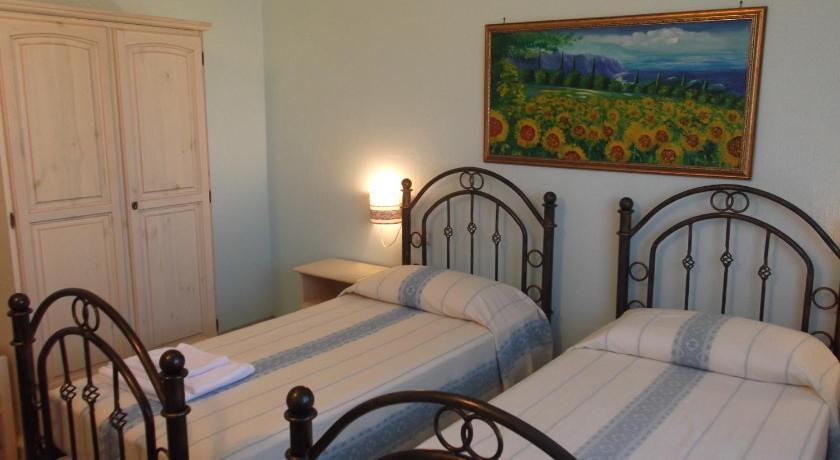 Hotel Baia Cea Bari Sardo Rum bild