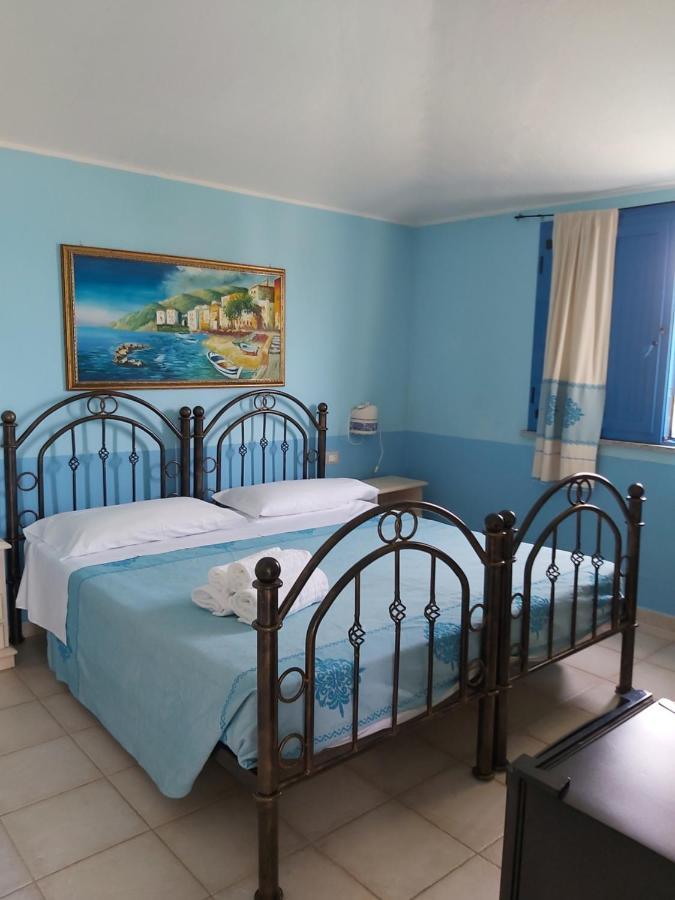 Hotel Baia Cea Bari Sardo Exteriör bild