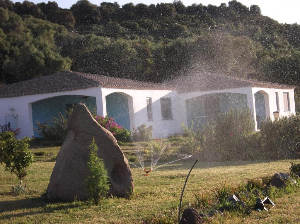 Hotel Baia Cea Bari Sardo Exteriör bild