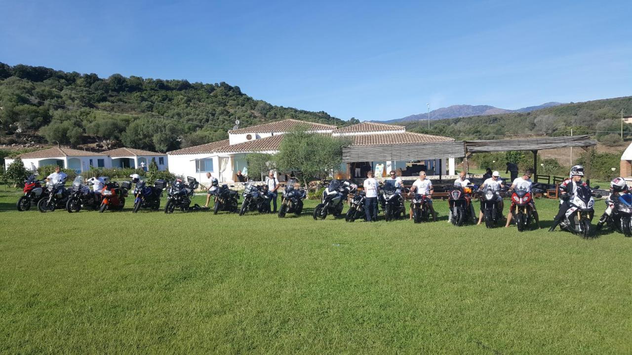 Hotel Baia Cea Bari Sardo Exteriör bild