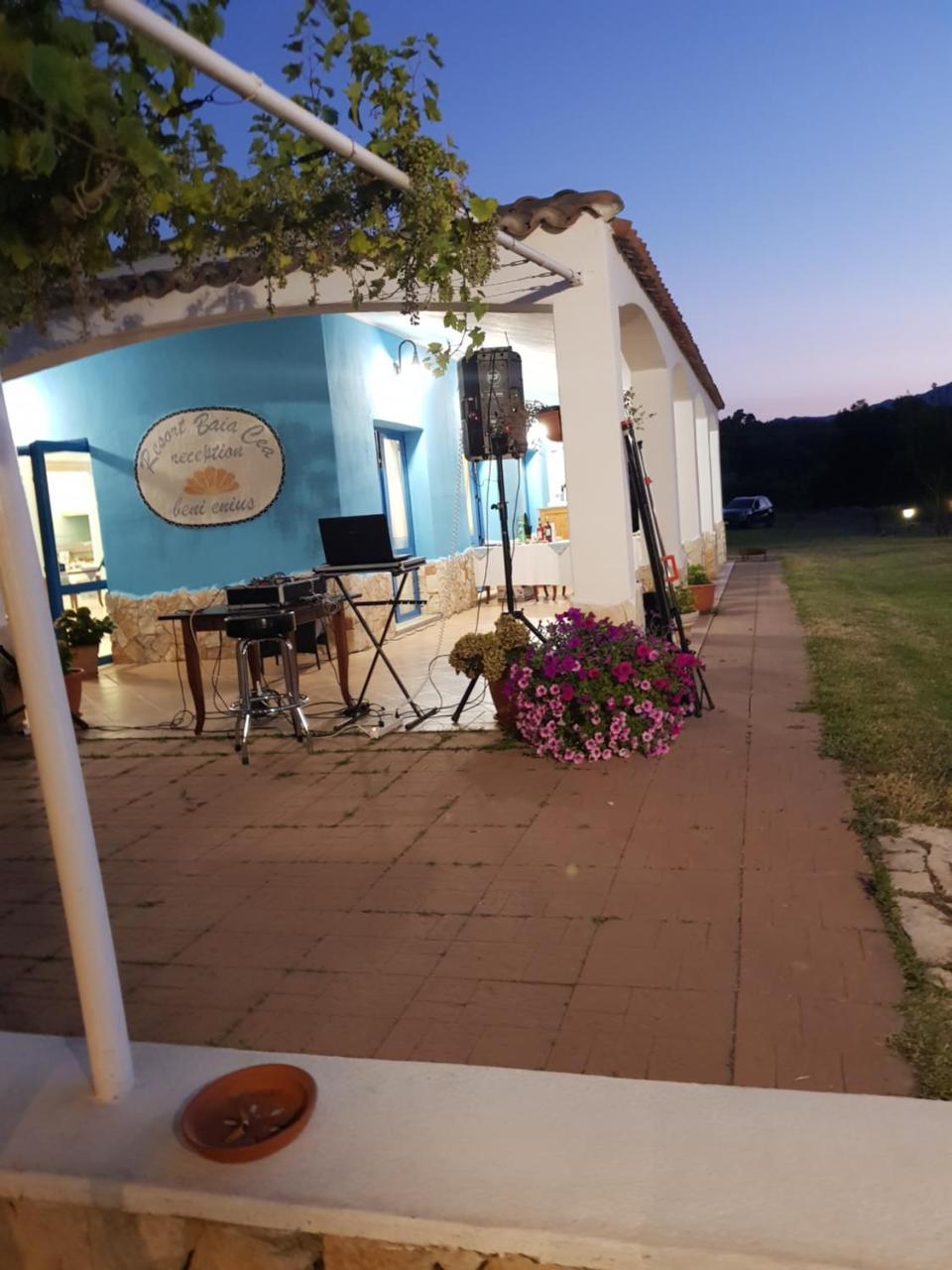 Hotel Baia Cea Bari Sardo Exteriör bild