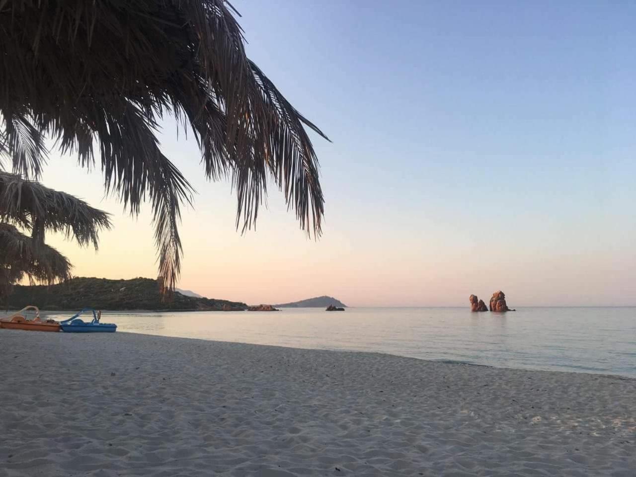 Hotel Baia Cea Bari Sardo Exteriör bild