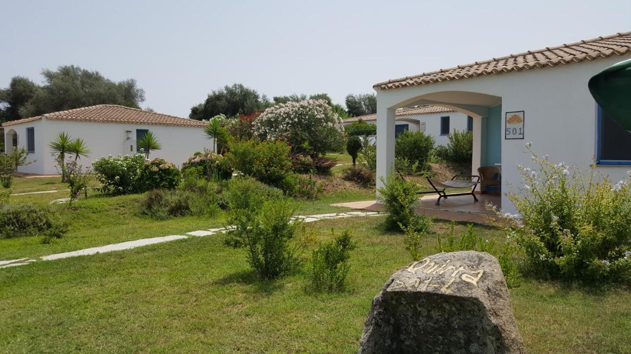 Hotel Baia Cea Bari Sardo Exteriör bild